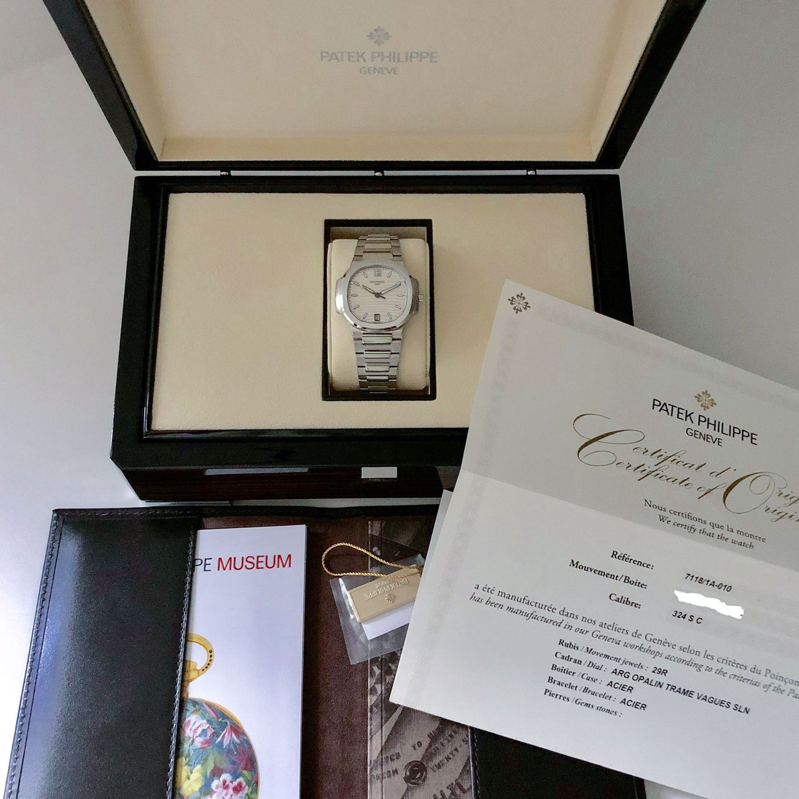 Patek Philippe Nautilus Ladies 7118/1A-010 – VEBLENIST