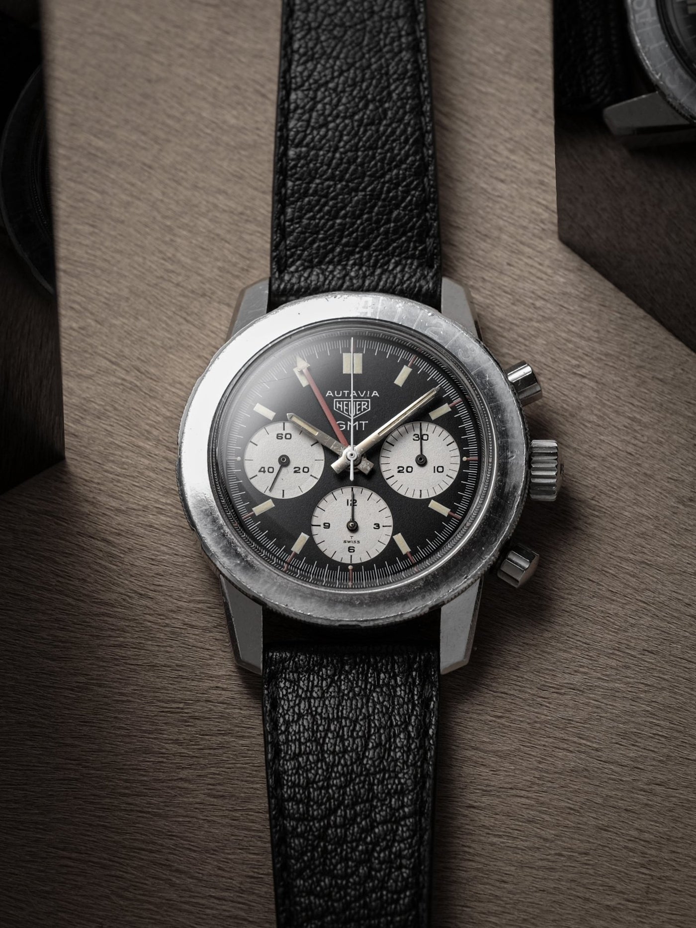 heuer-autavia-2446-gmt-