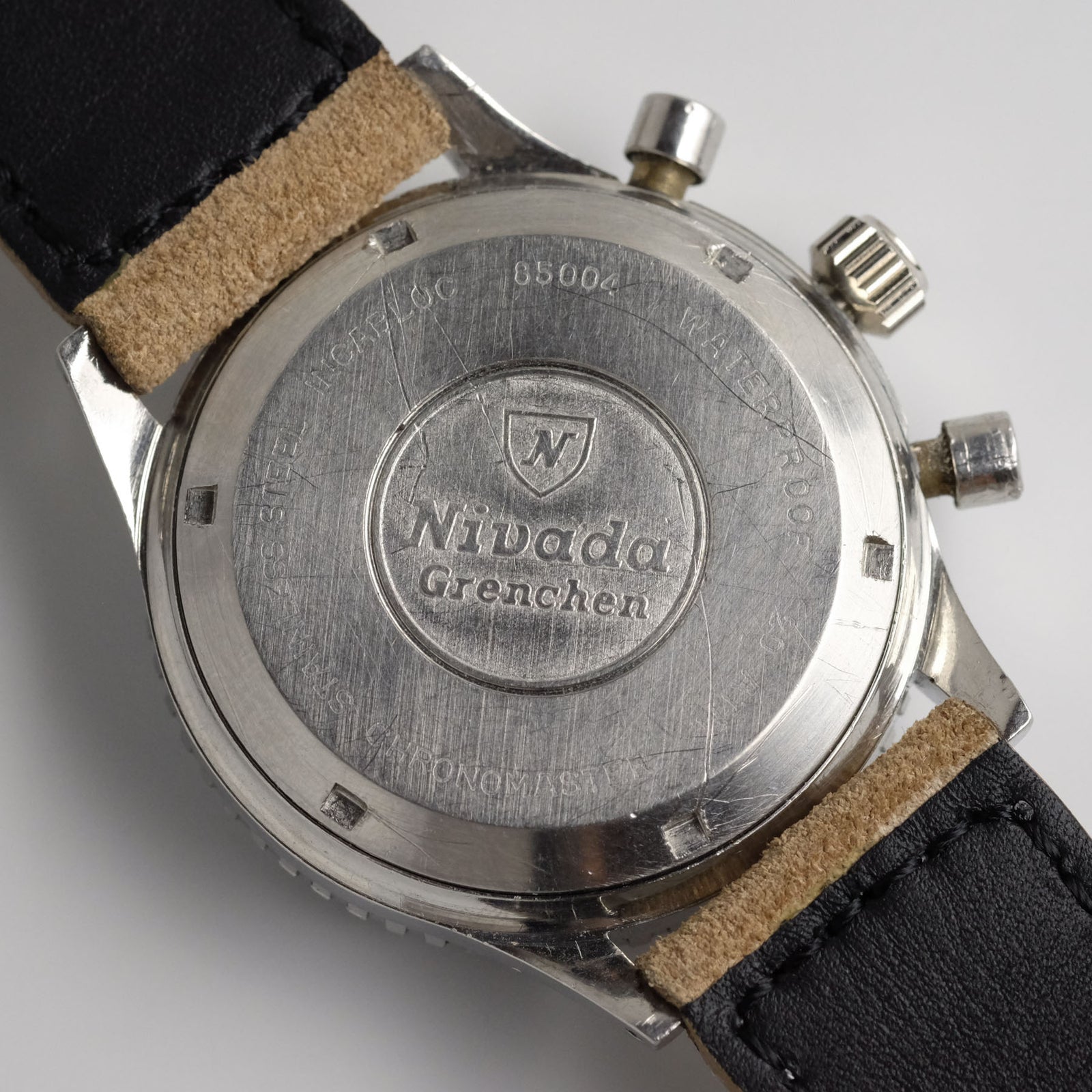 nivada-grenchen-chronomaster-