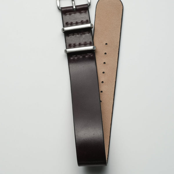 Single pass leather nato store